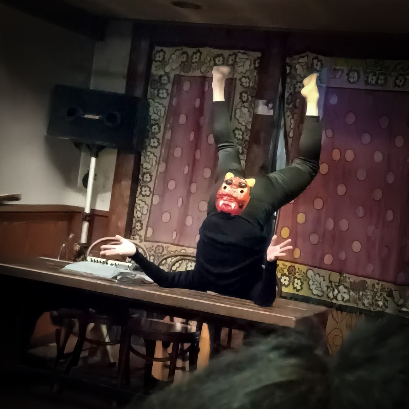 New year improvisation act “Inst Night +” @ OTIS! in Hiroshima City. Jan. 11, 2026
#hiroshima #hiroshimacafe #hiroshimafood #improvisation #improvisationdance #improvisationmusic #butoh #butohdance #oddrooming #roomin #livehouse #eventvenue #hiroshimabutoh